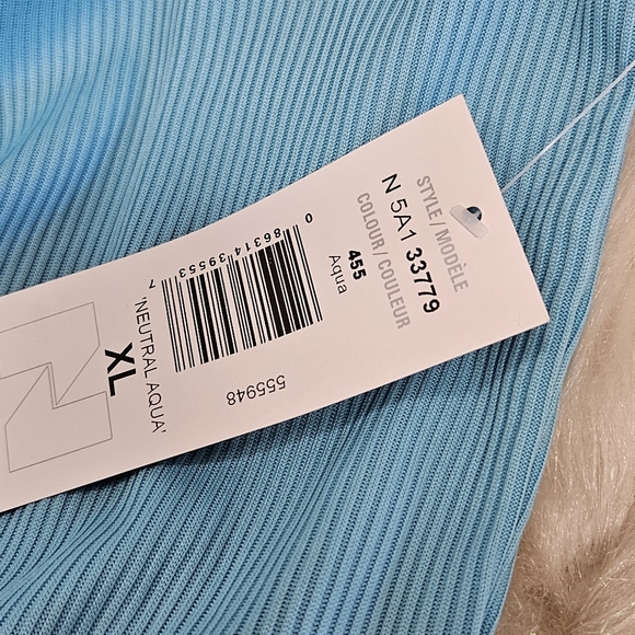 Blue Tank Top - Picture 5 of 6